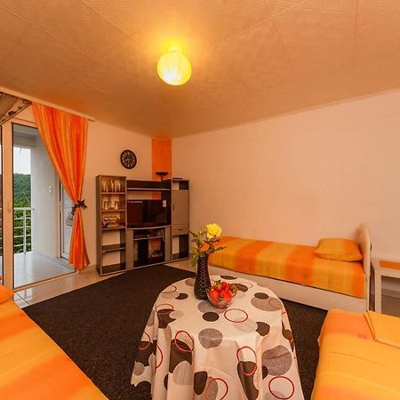 Apartmani Marija Sutomore Bagian luar foto